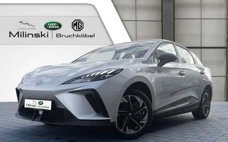 Silber Gebraucht 2024 MG MG4 EV Kleinwagen | 20.900 € (Fairer Preis) - Bild 1/4