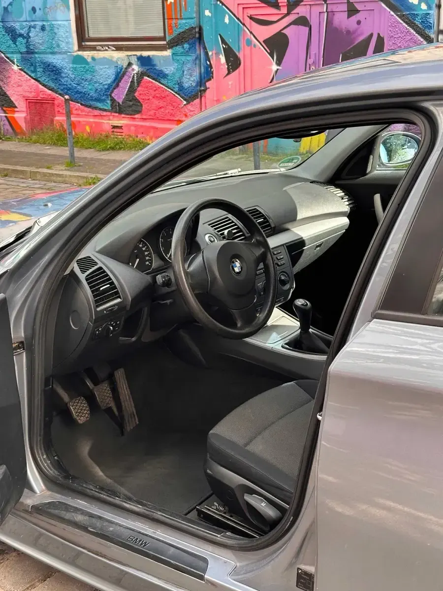 Gebraucht BMW 116 115 PS (84 kW) 2005 Grau Kleinwagen