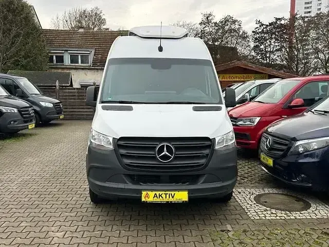 Używany Mercedes Sprinter 170 KM (125 kW) 2022 Biały Van