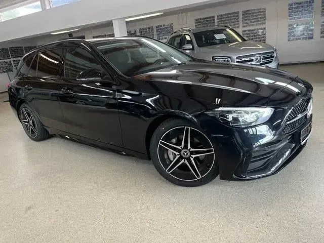 Gebraucht Mercedes C220 AMG 200 PS (147 kW) 2024 Obsidianschwarz Kombi