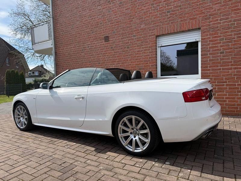 Gebraucht Audi A5 Cabriolet Ambiente 177 PS (130 kW) 2013 Weiß Cabrio