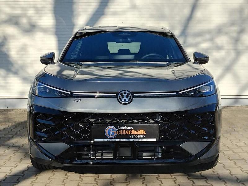 Neu VW T-Roc R-line 150 PS (110 kW) 2026 Wolf grey metallic SUV