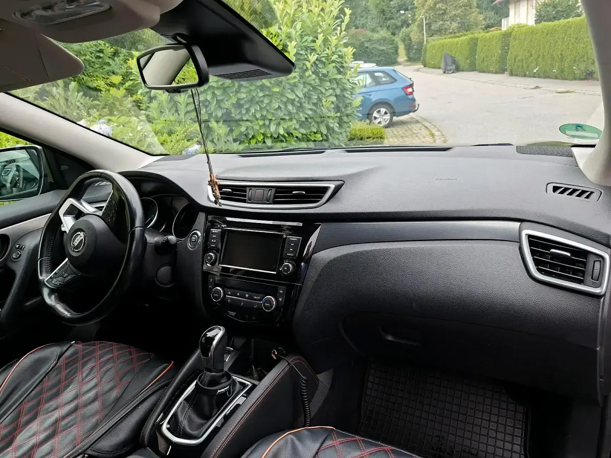 Gebraucht Nissan Qashqai 160 PS (117 kW) 2019 Schwarz SUV