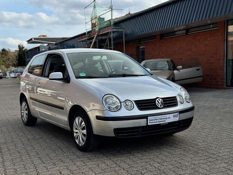 Gebraucht VW Polo Comfortline 75 PS (55 kW) 2002 Silber Limousine