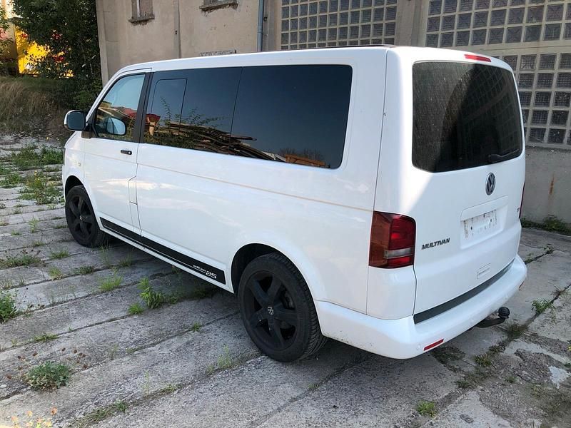 Gebraucht VW Multivan 180 PS (132 kW) 2012 Weiß Van