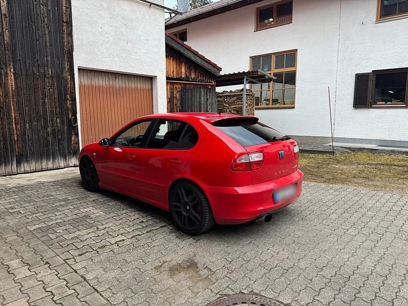 Usata Seat Leon CUPRA 285 CV (209 kW) 2003 Utilitaria