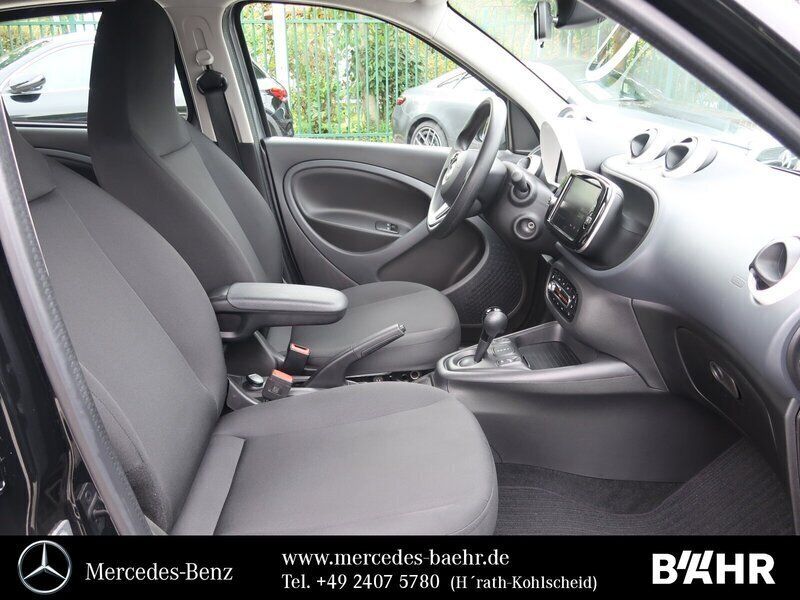 Gebraucht Smart ForFour Electric Drive 60 kW (82 PS) 2021 Karosserie in graphite grey () Limousine