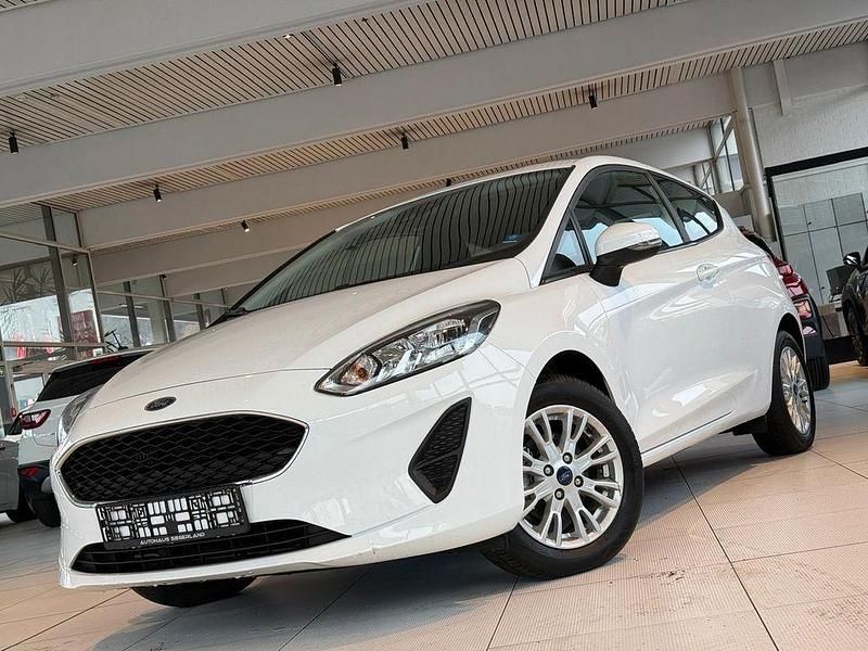 Weiß Gebraucht 2021 Ford Fiesta Trend Limousine | 12.991 € (Fairer Preis) - Bild 1/4