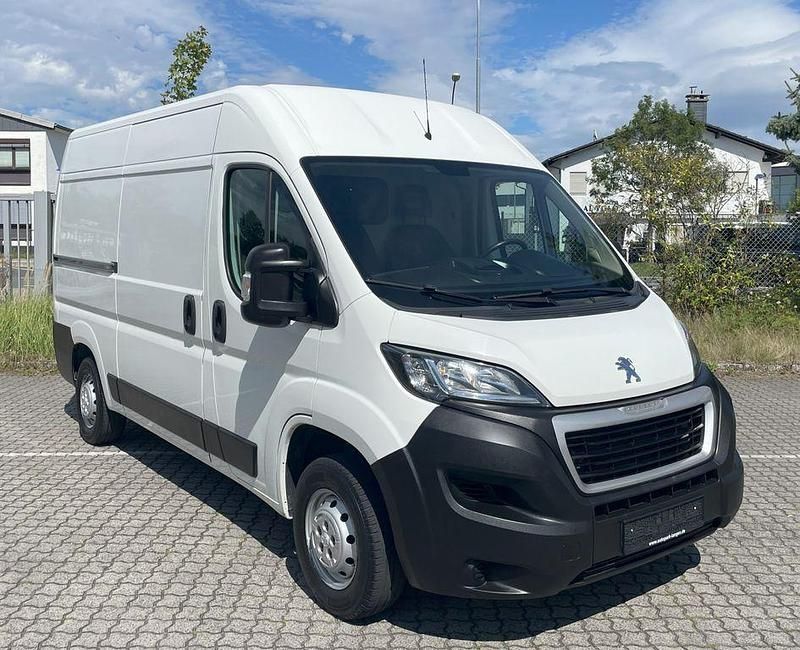 Weiß Gebraucht 2019 Peugeot Boxer Van | 17.980 € (Fairer Preis) - Bild 1/4