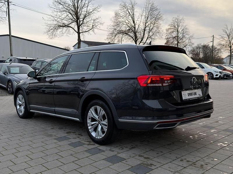 Gebraucht VW Passat Alltrack 200 PS (147 kW) 2022 Mangangrau Kombi