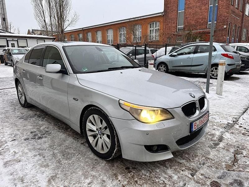 Silber Gebraucht 2004 BMW 520 Limousine | 3.490 € (Guter Preis) - Bild 1/4