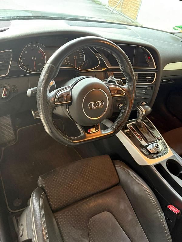 Gebraucht Audi A4 Comfort 240 PS (176 kW) 2014 Grau Kombi