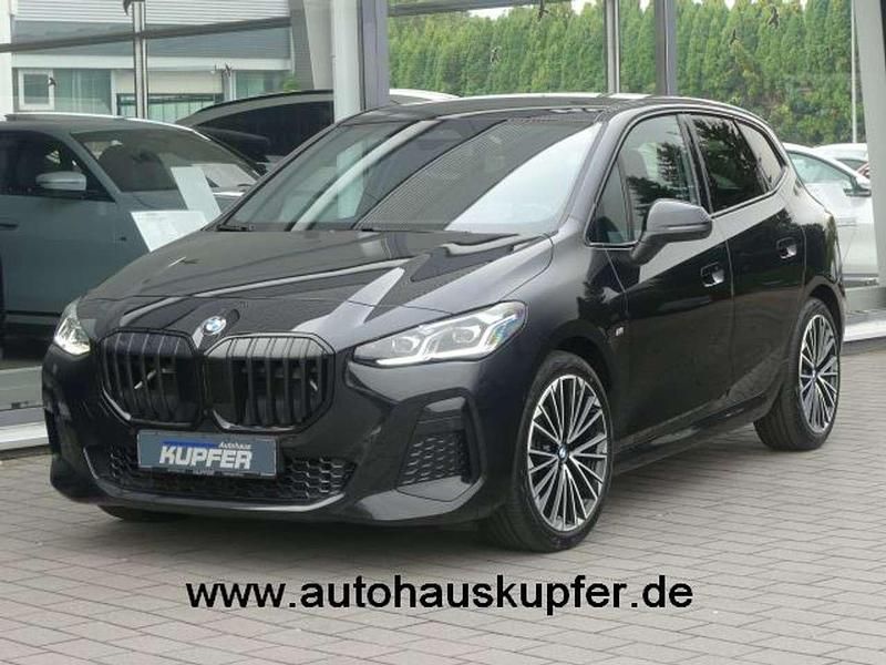 Gebraucht BMW 218 M Sport 136 PS (100 kW) 2024 Saphirschwarz Van / Kleinbus