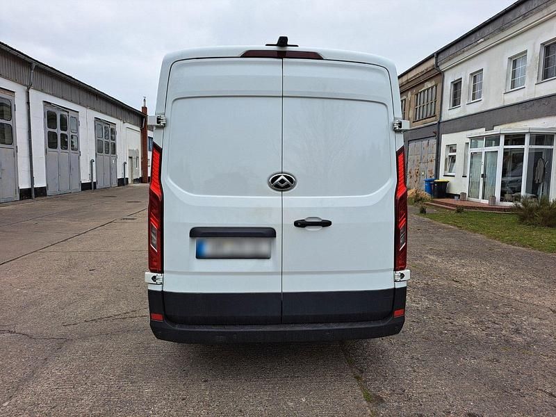 Gebraucht Maxus V90 148 PS (108 kW) 2023 Weiß Van