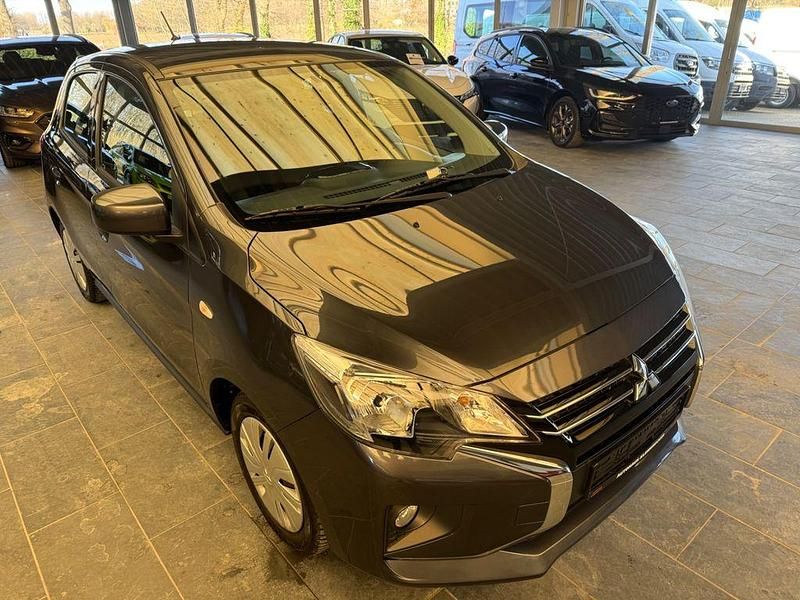 Gebraucht Mitsubishi Space Star Select 71 PS (52 kW) 2024 Grau Limousine