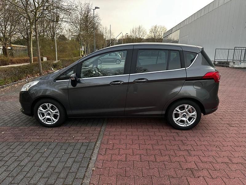 Gebraucht Ford B-MAX Titanium 125 PS (91 kW) 2016 Grau Van / Kleinbus
