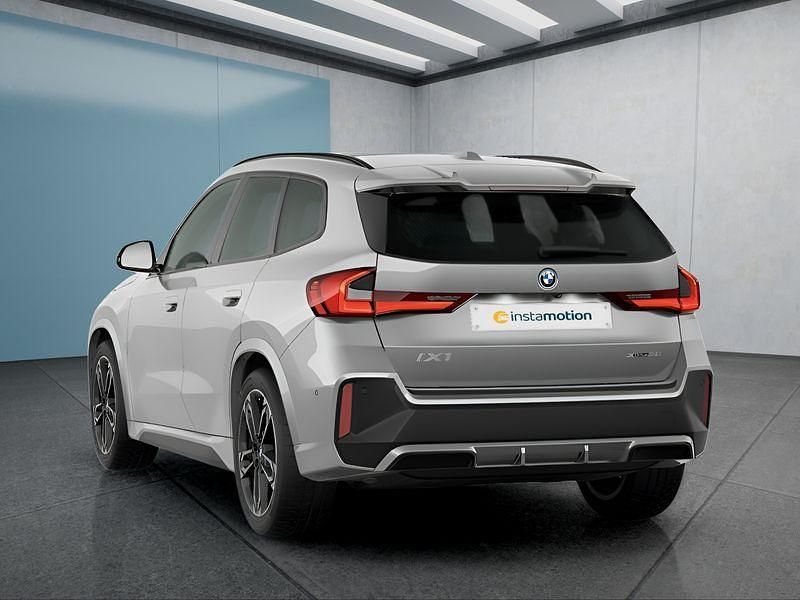 Neu BMW iX1 230 kW (313 PS) 2025 Silber SUV