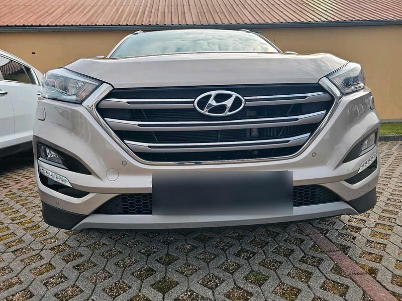 Gebraucht Hyundai Tucson 177 PS (130 kW) 2017 Beige SUV