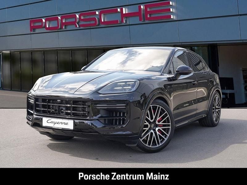 Schwarz Neu 2025 Porsche Cayenne Turbo E-Hybrid Coupe Coupé | 219.551 € (Etwas zu teuer) - Bild 1/4