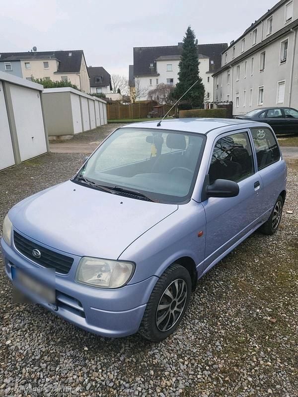 Gebraucht Daihatsu Cuore 56 PS (41 kW) 2003 Violet Kleinwagen