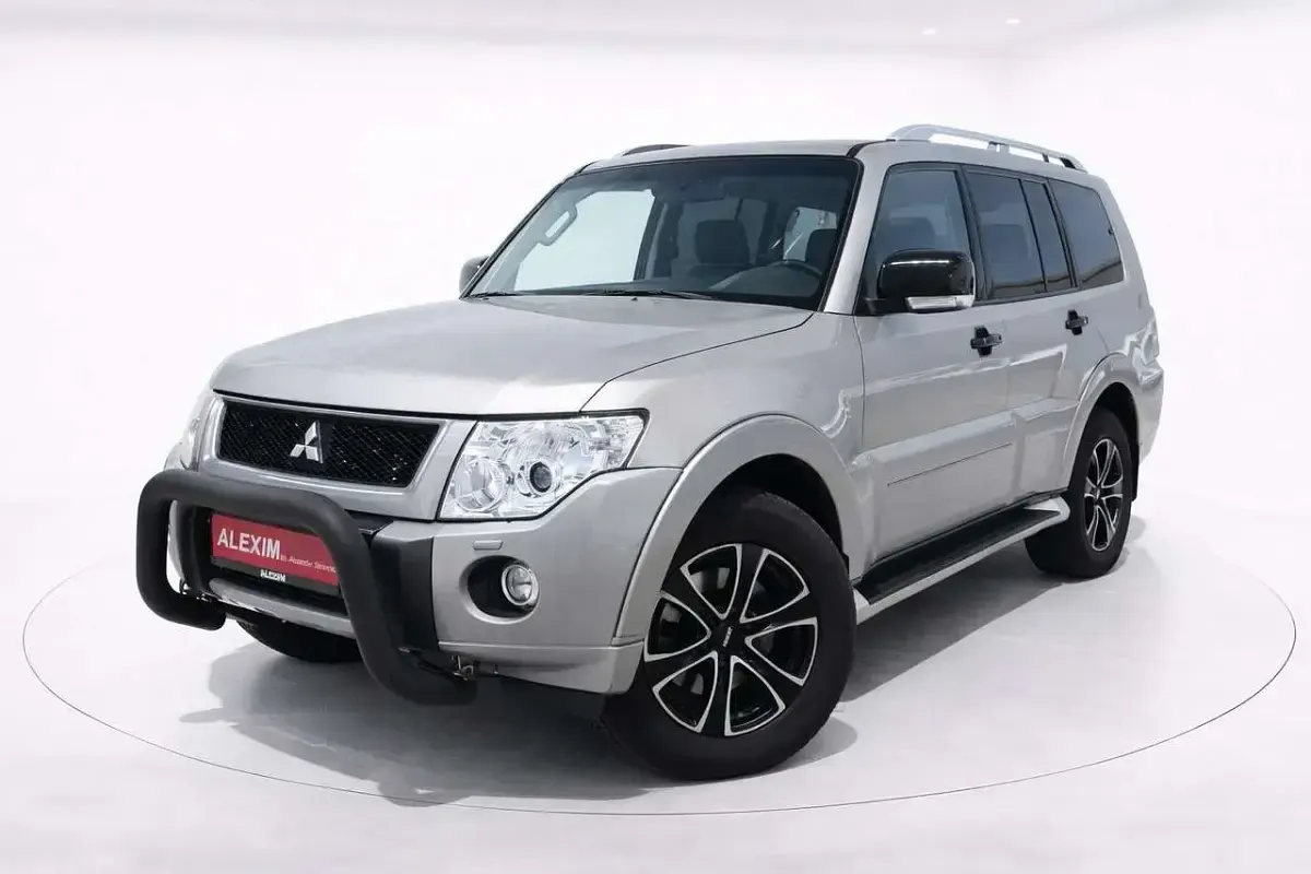 Gebraucht Mitsubishi Pajero Instyle 200 PS (147 kW) 2011 Schwarz SUV
