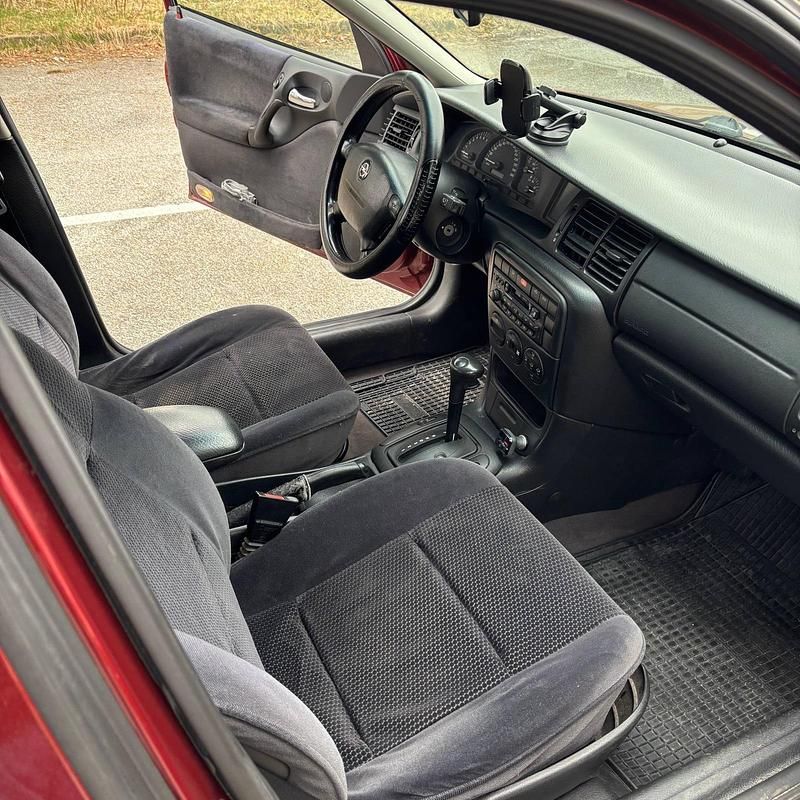 Gebraucht Opel Vectra 144 PS (105 kW) 2001 Rot Limousine