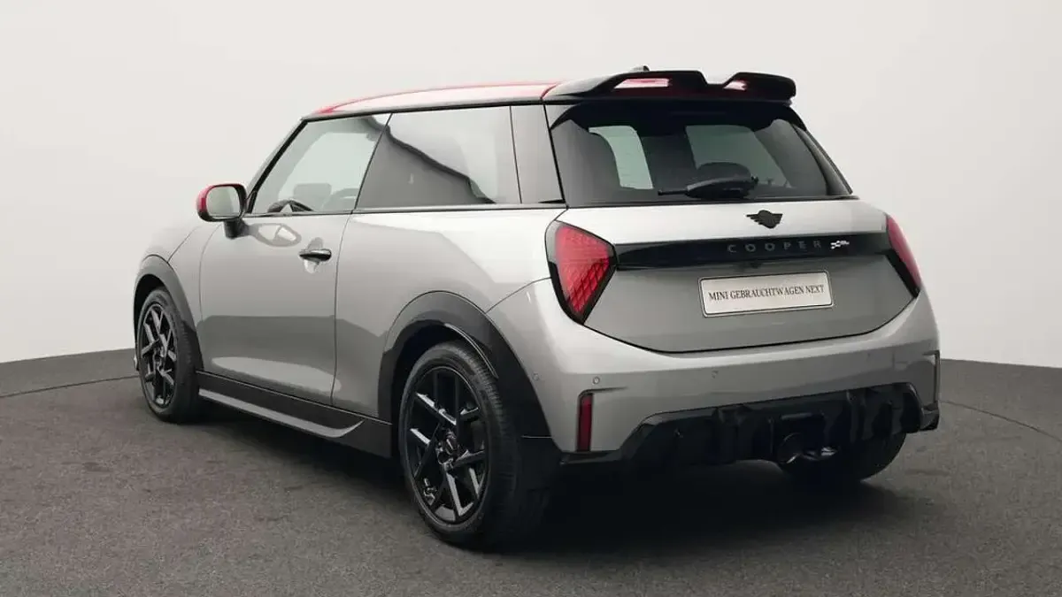 Gebraucht Mini John Cooper Works 231 PS (169 kW) 2025 Grau Kleinwagen