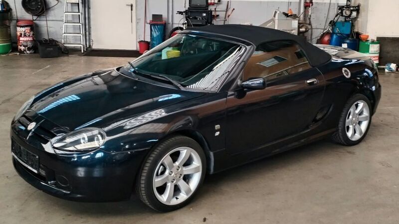Schwarz Gebraucht 2004 MG TF Cabrio | 3.790 € - Bild 1/4