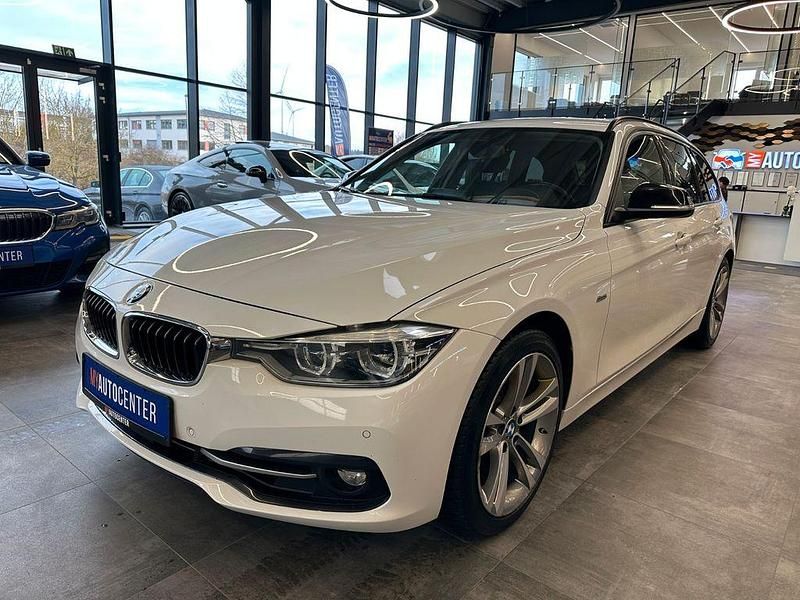 Gebraucht BMW 330 Sport Line 258 PS (189 kW) 2016 Weiß Kombi