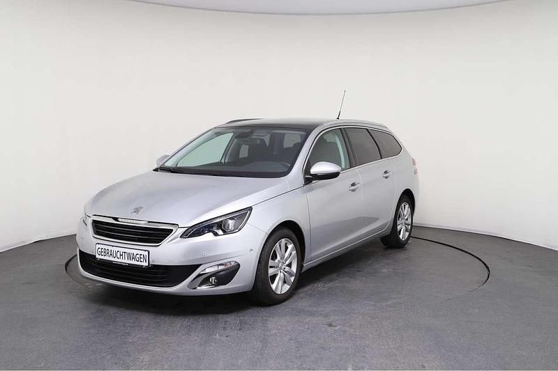 Lackierung aluminiumgrau/meta Gebraucht 2017 Peugeot 308 SW Allure Kombi | 14.990 € - Bild 1/4