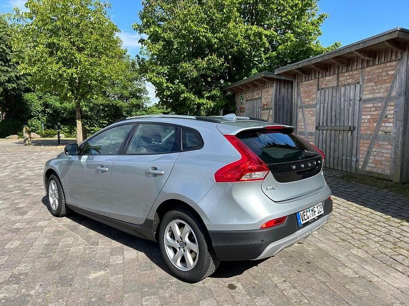Gebraucht Volvo V40 CC 120 PS (88 kW) 2016 Silber Kombi