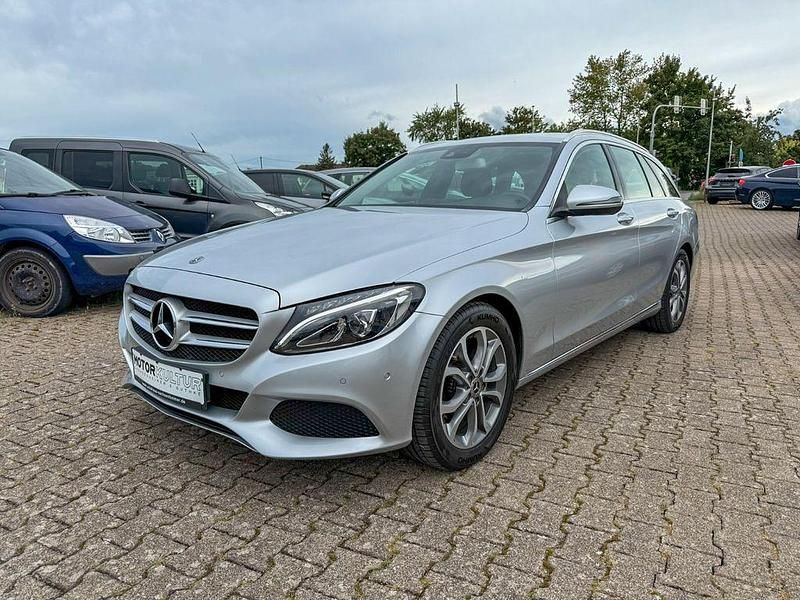Silber Gebraucht 2019 Mercedes C180 Kombi | 18.990 € (Guter Preis) - Bild 1/4