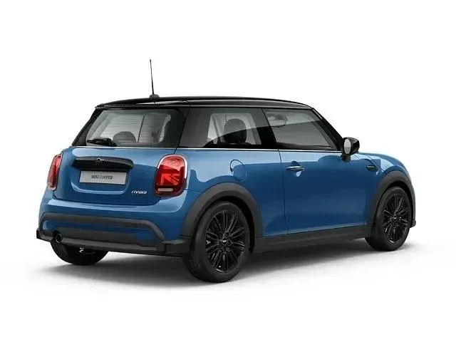 Gebraucht Mini Cooper Classic 136 PS (100 kW) 2023 Blau Kleinwagen