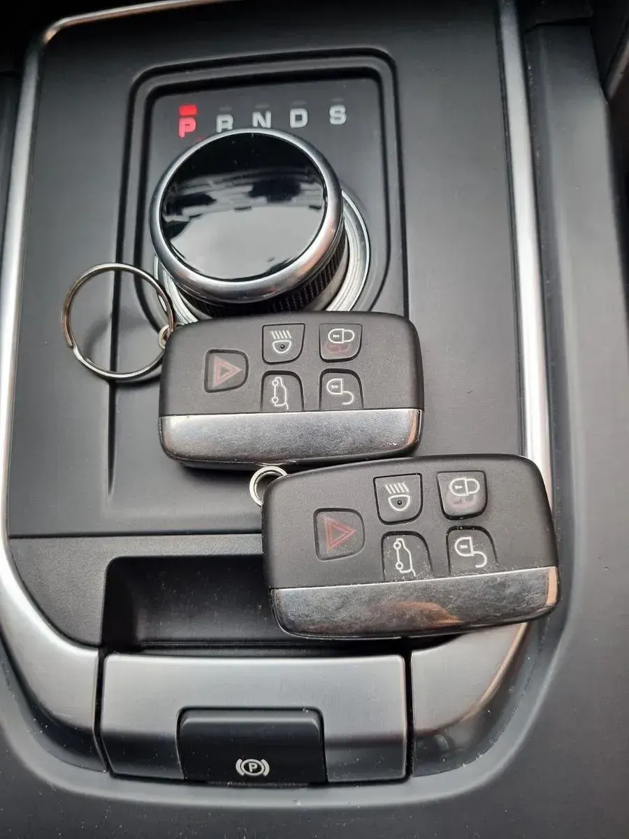 Gebraucht Land Rover Discovery Sport HSE 179 PS (131 kW) 2017 Grau SUV