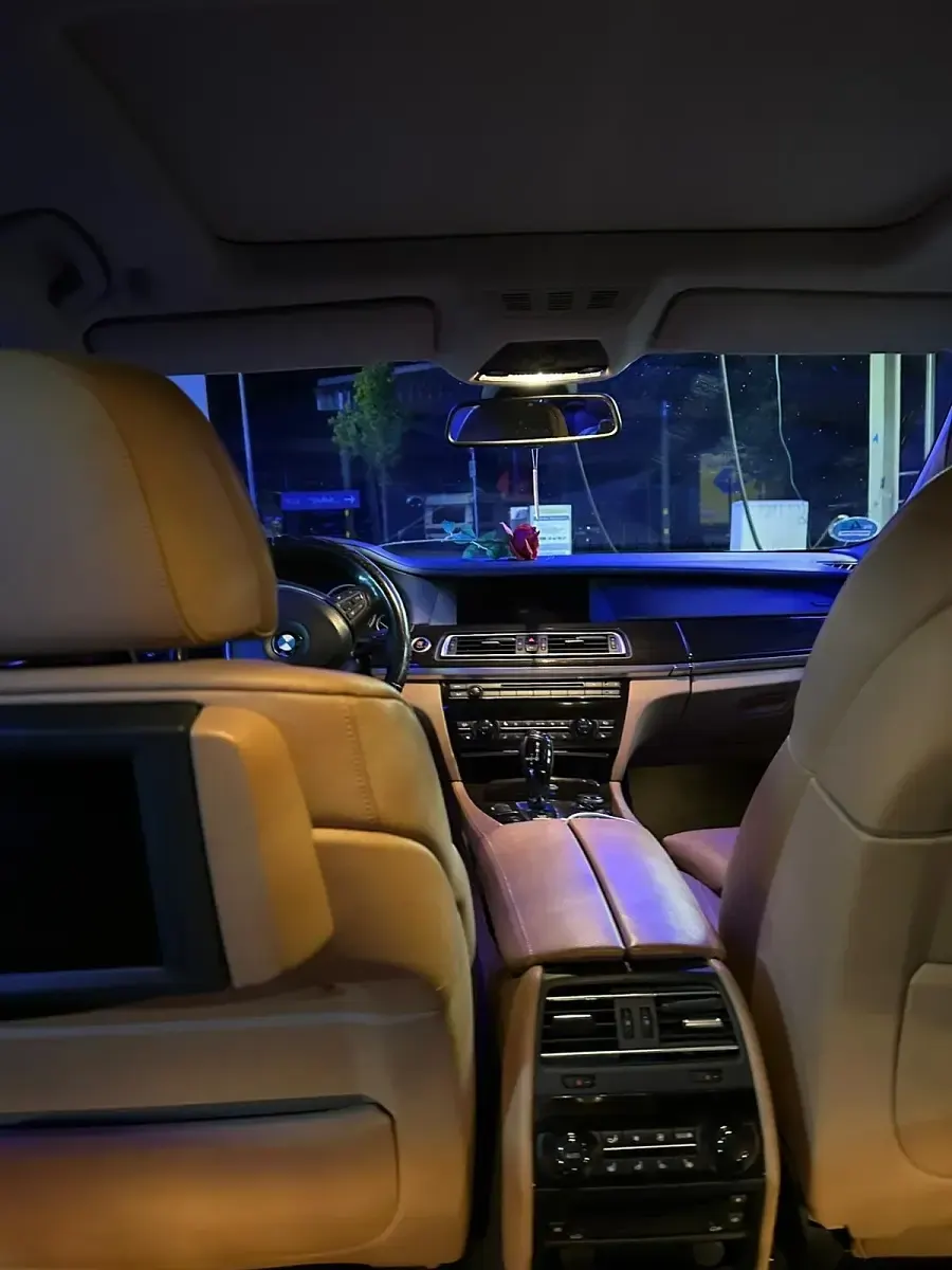 Gebraucht BMW 730 Shadowline 245 PS (180 kW) 2012 Schwarz Limousine
