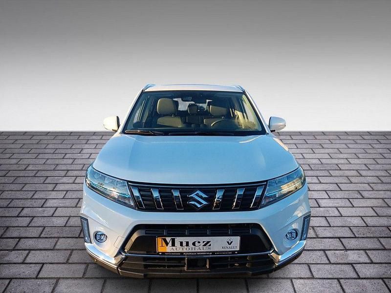 Gebraucht Suzuki Vitara Comfort+ 140 PS (102 kW) 2023 Weiß SUV