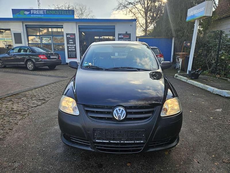 Gebraucht VW Fox Basis 54 PS (39 kW) 2008 Schwarz Kleinwagen