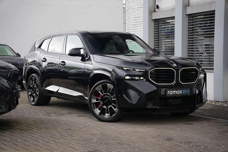Saphirschwarz met. Gebraucht 2023 BMW XM SUV | 144.500 € (Fairer Preis) - Bild 1/4