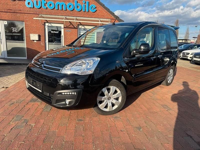 Gebraucht Citroën Berlingo SELECTION 110 PS (80 kW) 2018 Schwarz Van / Kleinbus