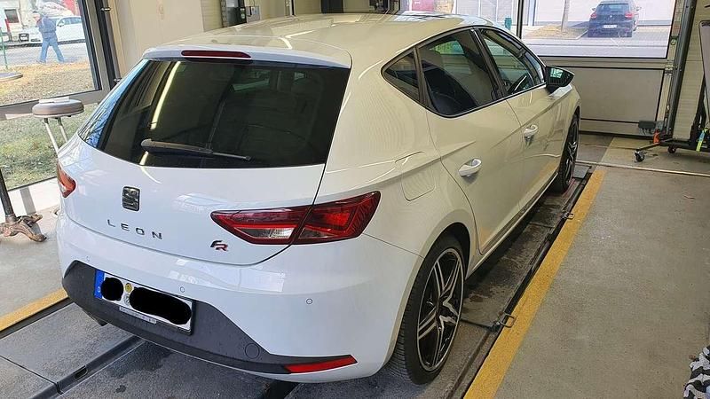 Gebraucht Seat Leon FR 179 PS (131 kW) 2016 Weiß Limousine
