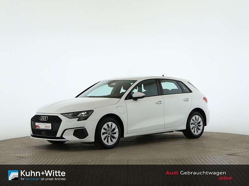 Ibisweiß Gebraucht 2022 Audi A3 e-tron Kleinwagen | 25.650 € (Fairer Preis) - Bild 1/4