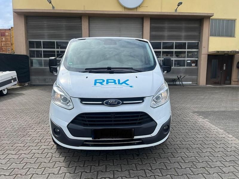 Gebraucht Ford Transit 131 PS (96 kW) 2018 Weiß Kombi