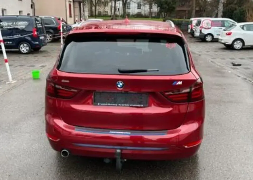 Gebraucht BMW 216 Gran Tourer 116 PS (85 kW) 2016 Rot Van / Kleinbus