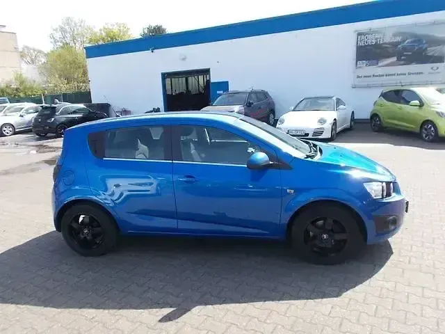 Gebraucht Chevrolet Aveo LTZ 116 PS (85 kW) 2012 Blau Limousine