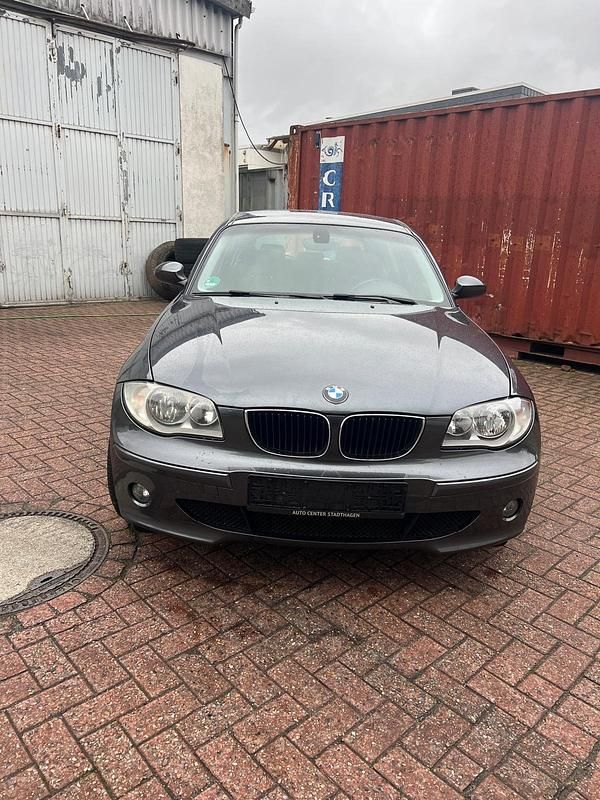 Grau Gebraucht 2006 BMW 116 Kleinwagen | 3.000 € - Bild 1/4