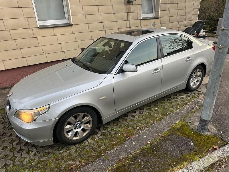 Gebraucht BMW 530 Performance 218 PS (160 kW) 2004 Schwarz Limousine