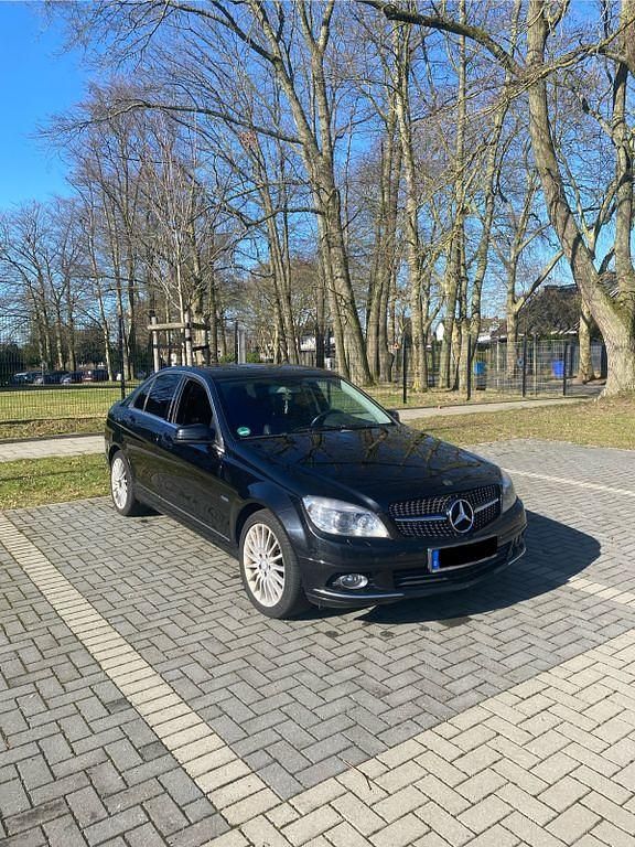 Gebraucht Mercedes C350 Elegance 231 PS (169 kW) 2010 Schwarz Limousine