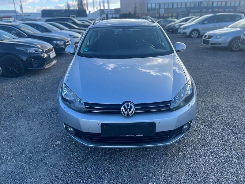 Gebraucht VW Golf VI 122 PS (89 kW) 2012 Silber Kleinwagen