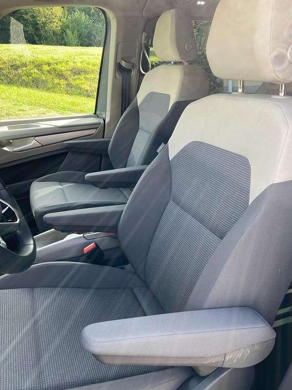 Usata VW Multivan 150 CV (110 kW) 2023 Grigio Monovolume