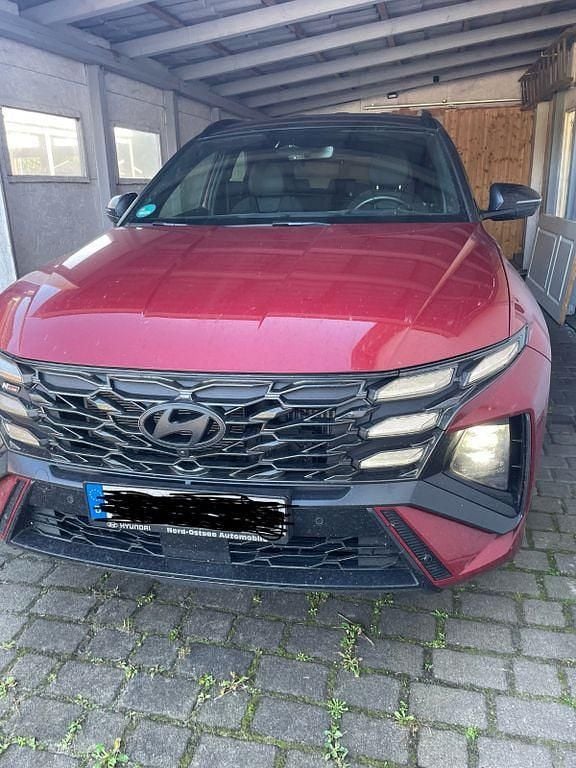 Rot Gebraucht 2025 Hyundai Tucson N Line SUV | 43.599 € (Etwas zu teuer) - Bild 1/1